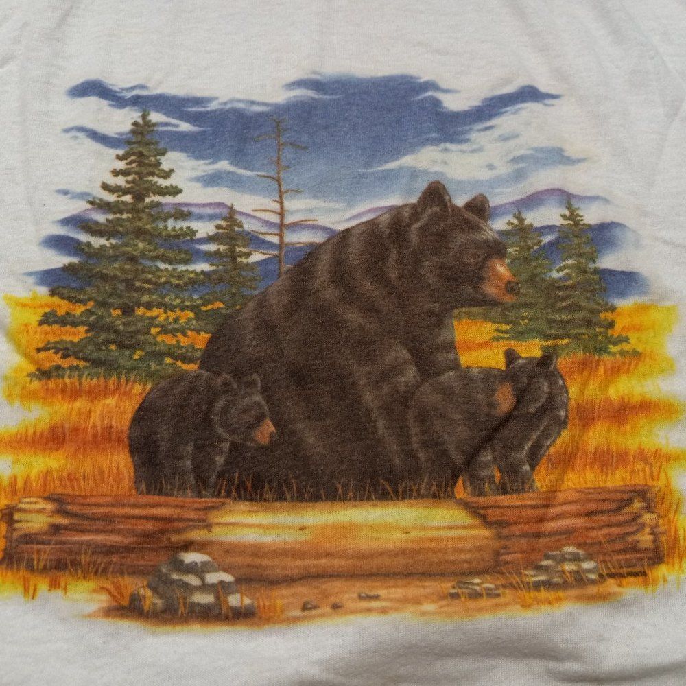 Vintage Momma Bear and cubs graphic Single Stitched T-shirt